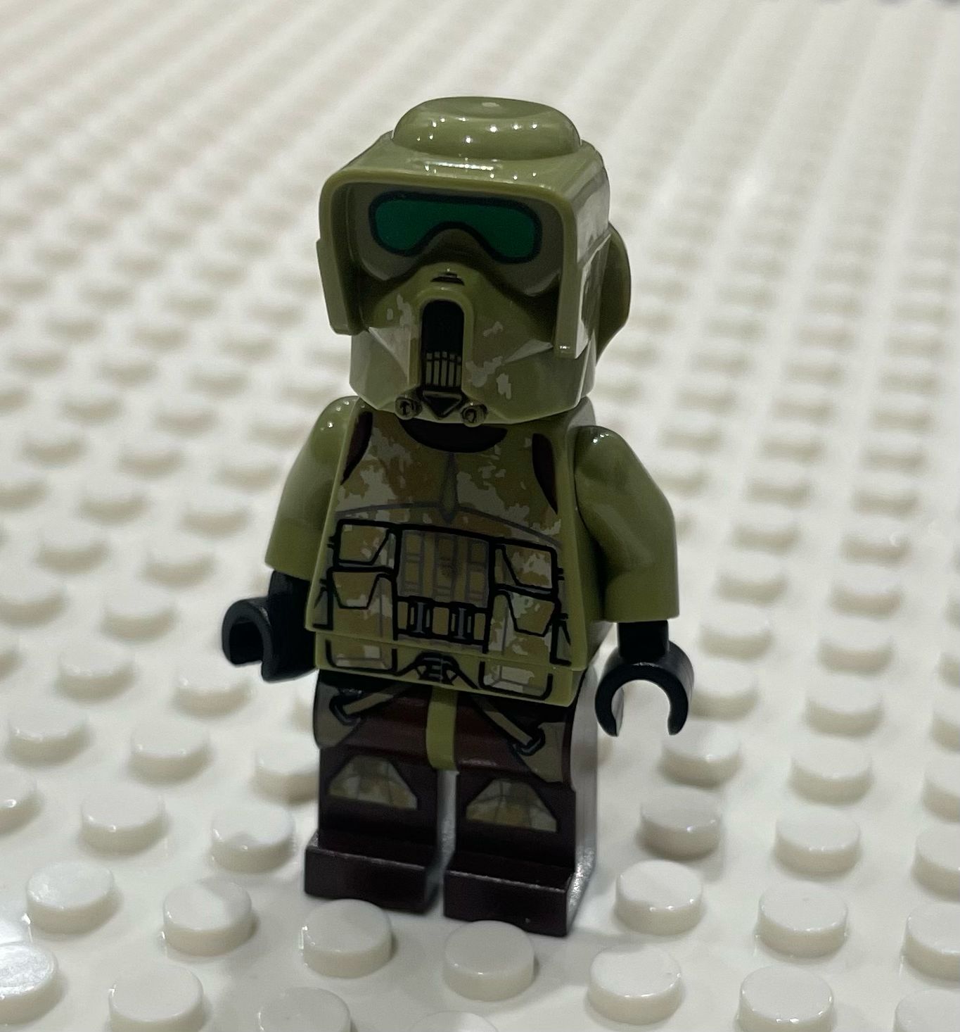 SW0518: Clone Scout Trooper, 41st Elite Corps (Phase 2) - Kashyyyk Camouflage, Scowl